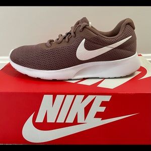 Women’s Nike running sneakers